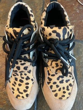 Steve Madden Leopard Print Lace-Up Athletic Sneakers in Black and Tan